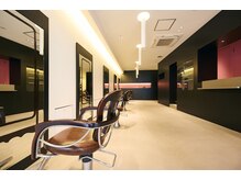 レン(戀)の雰囲気（和を基調とした落ち着いた店内。）