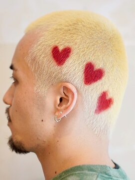 メリケンバーバーショップ コウベ(MERICAN BARBERSHOP KOBE) メンズカットバーバースタイルダブルブリーチペイントバズ