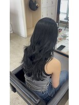 アジールヘア 東上野店(agir hair)&nbsp;透け感艶ブルーブラック×韓国風くびれ巻き