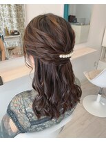 シュエット(Chouette)&nbsp;ふんわり小顔ハーフアップ