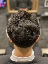 プレミアムバーバー 目黒店(PREMIUM BARBER produce by HIRO GINZA) 外国感漂うフェードパーマスタイル