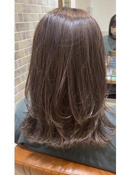 ネオリーブエム(Neolive em;) ハイライトベージュ