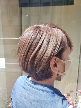 ヴィサージュ(VISAGE) 大人ショート馴染ませグレイヘア