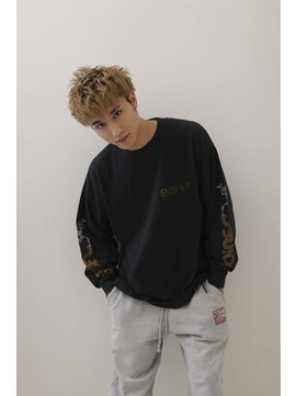 モードケイズエミュー(MODE K's eau) メンズ×ブリーチ×ツーブロック