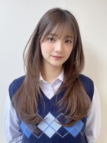 ウル 表参道(HOULe) レイヤーカット 顔まわりレイヤー ベージュカラー 透明感カラー