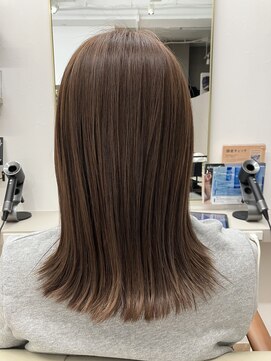 アルビス(arbis) 白髪ぼかし/ショート/ショートカット/ショートボブ/縮毛矯正