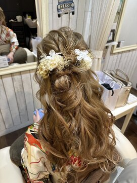 コージー リゾート バイ アンツ 茅ヶ崎駅前店(cozy resort by ANT'S) イメチェン/ホワイトブロンド/外ハネボブ/ワイドバング/茅ヶ崎