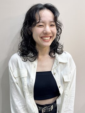 イギー(igggy) 軽さ動きのあるスパイラルパーマ♪