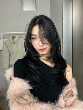 天神美容室 海外レイヤーカットハッシュカット