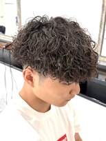 リベラル(liberal)&nbsp;ハイウエイト強めツイストスパイラルパーマ
