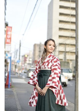 アレンジヘアー(aRe:nge HAIR) フェミニンハーフ