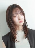ロングハイレイヤーブリーチインナーカラー