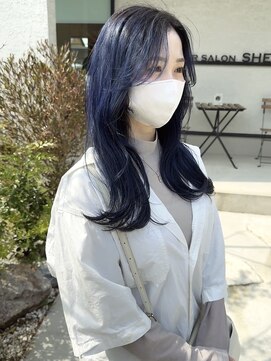 シェルハ(SHELHA) ネイビーカラー/レイヤーカット/顔周りカット