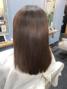 オンアンドオフ コウベ(ONandOFF KOBE) 秋に向けて髪も気分もリフレッシュ