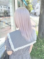 アロハナ 津店(ALOHANA)&nbsp;ハイトーンブリーチホワイトカラー！ミディアムレイヤーカット