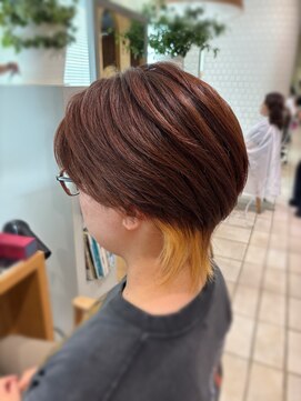 エムプラス センター北(M.plus) ショートウルフ×インナーカラー