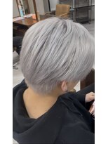 アリカ(arika)&nbsp;ホワイトシルバーかっこいいです◎