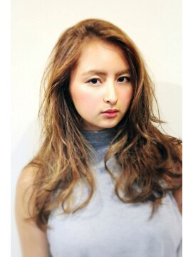 イスタ(isuta) loose swell　girl