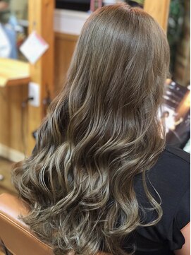 ララテラス(LaLa Terrace) 3Dカラーバレイヤージュ×大人かわいいヴェールウェーブ