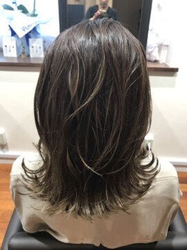 シャルム ヘアーラウンジ(shalm hair lounge) ＃グレーベージュ/切りっぱなしレイヤーボブ
