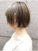 30代40代切りっぱなしボブグレージュアッシュフェアリー