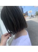 パツッとボブ【オリーブグレージュ】
