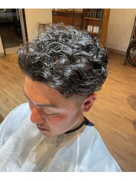 チルアウト(CHILL OUT) ウェーブパーマ