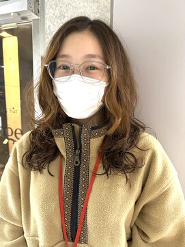 リバレッジ 白金(Leverage) 外国人風カーリーヘア【白金・目黒】小滝楓