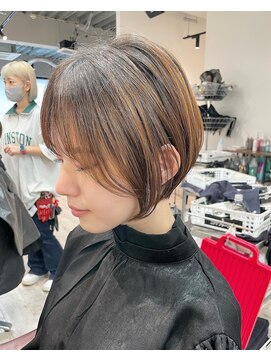 コワファーストナガサキシャンプーボーイ(COIFF1RST NAGASAKI SHAMPOO BOY) ショートボブ