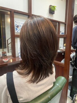 サロンデピレ 髪質改善美髪サラツヤレイヤーカット大人女性