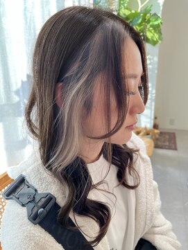 ゴカン(Gokan) インナーカラー×ホワイトベージュ