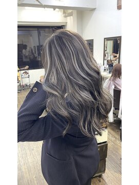 ユートピア(U topia) バレイヤージュ/ハイライト/メッシュ/アースカラー