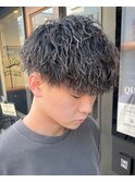 王道縦落ちツイストスパイラルパーマツーブロックモテマッシュ