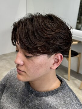 レタッチ バイ フィフス 天神大名(RETOUCH by fifth) 天神フェザーパーマニュアンスパーマシャドウパーマカルマパーマ