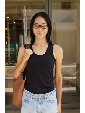 マレ(MARAIS) 酸性ストレートでつくる、ナチュラルロング