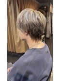 立体感たっぷりのハイライト×マッシュウルフ