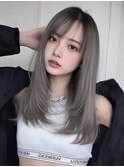 ナチュラルストレートレイヤー × シルバーグレージュ