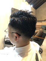 ワッカ(wacca)&nbsp;ローフェード　刈り上げスタイル