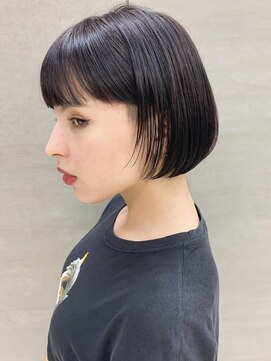 テトヘアー(teto hair) ボブ　切りっぱなし　ブラント　黒髪　アッシュグレー