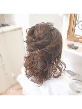 コタカ ドュピュイ イチキュウロクゴ(Cotaca depuis1965) お呼ばれ