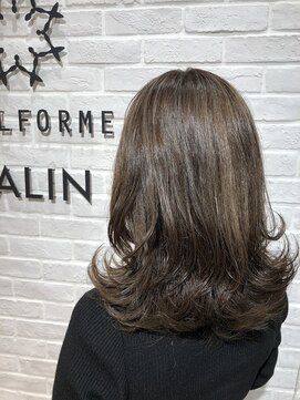 ビューティー エールフォルム 浜松有玉店(BEAUTY YELLFORME) ミディアムレイヤー×透明感ベージュアッシュ