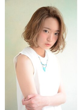 アイリコ タマプラーザ(IRICO tama plaza) 透明感のゆるカール大人ボブ