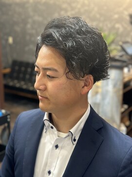 スリードットバーバーズ(3.BARBER 's) ビジネスパーマスタイル