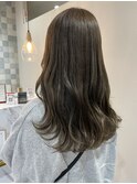 ミントグレージュカラーレングレイヤーニュアンスカール