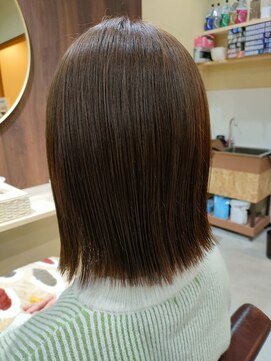 ラーゴムエーベスト(LAGOM ar bast) 柔らかベージュボブ