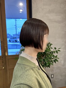 ハレ(hale) ぷつっとボブ