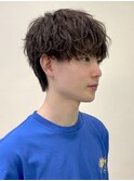 韓国風センターパートシースルーバングメンズ透明感カラー