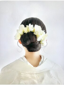 ブラウ ネイル パーティー(Blau Nail Party) ダブルシニヨン