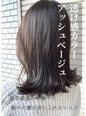 グレージュ切りっぱなしボブ前髪ありミニボブミルクティベージュ