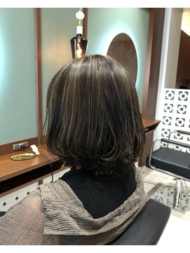 クルニエ(crenier) ♯オリーブベージュ/ハイライト